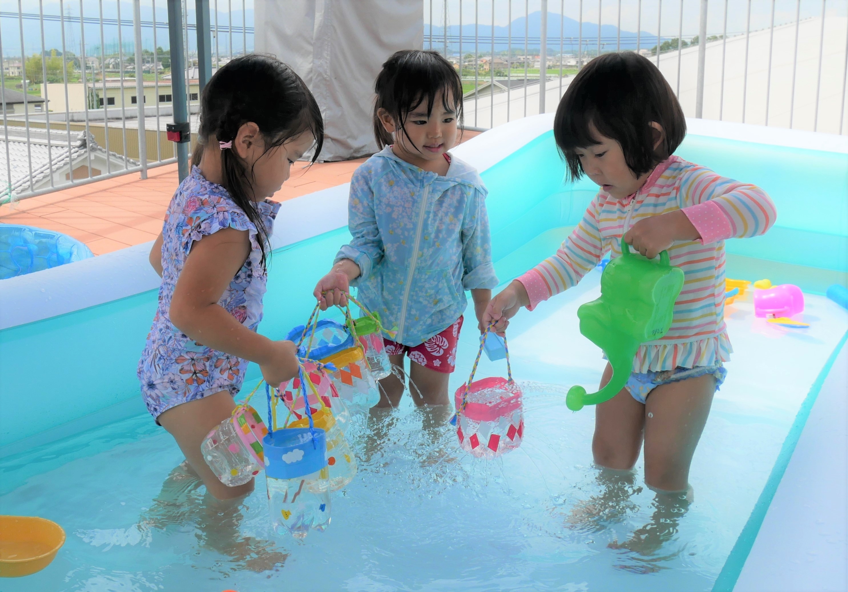ぶどう組　～水遊び（プール）～の画像3